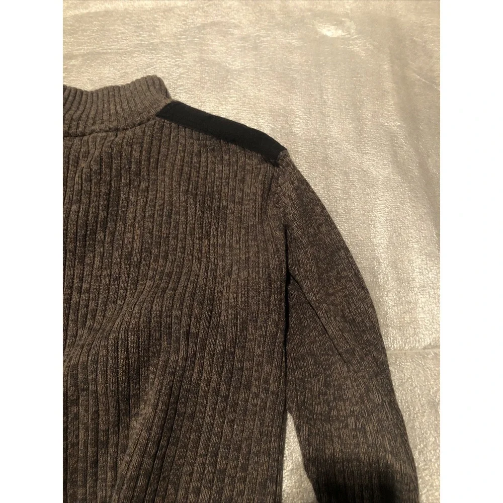 Calvin Klein Jeans Ribbed Sweater Mens Size Large paded Shoulders Quarter Zipper